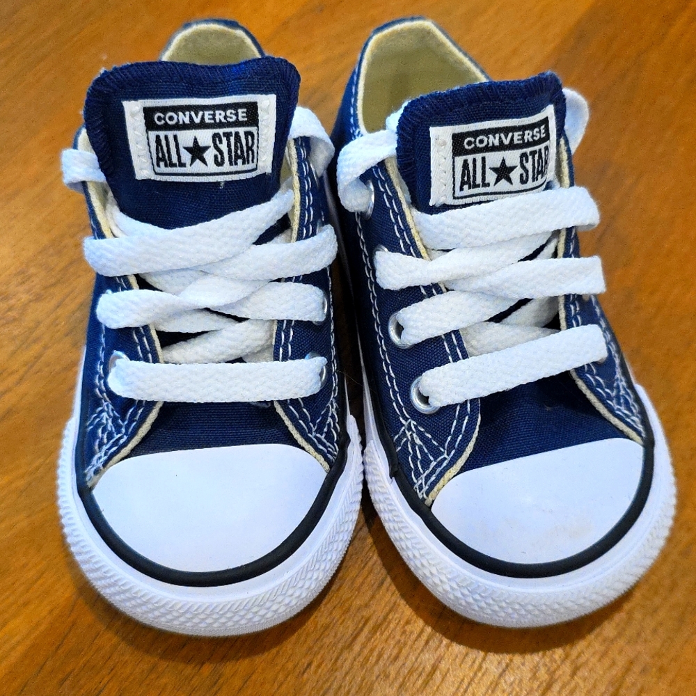 Converse All Star Low Top Baby Sneakers Size 5 Navy Blue And White